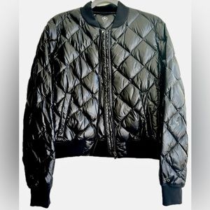 ALO YOGA QUILTED BOMBER JACKET